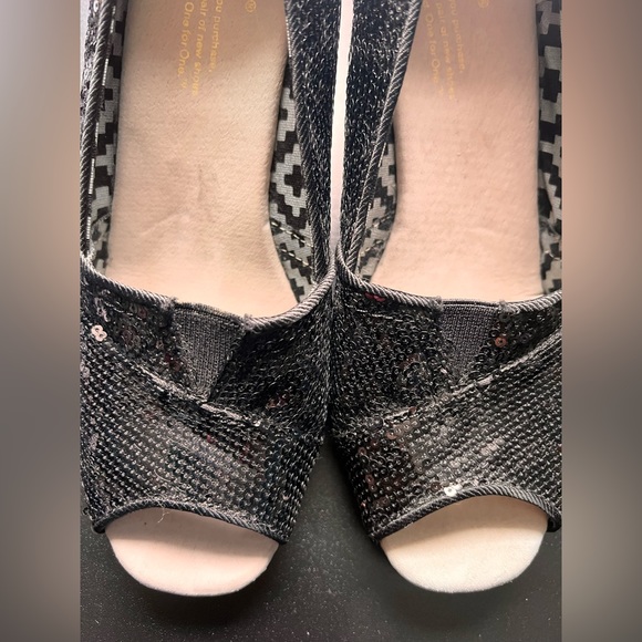 TOMS Black Sequin Michelle Wedge - Picture 4 of 5